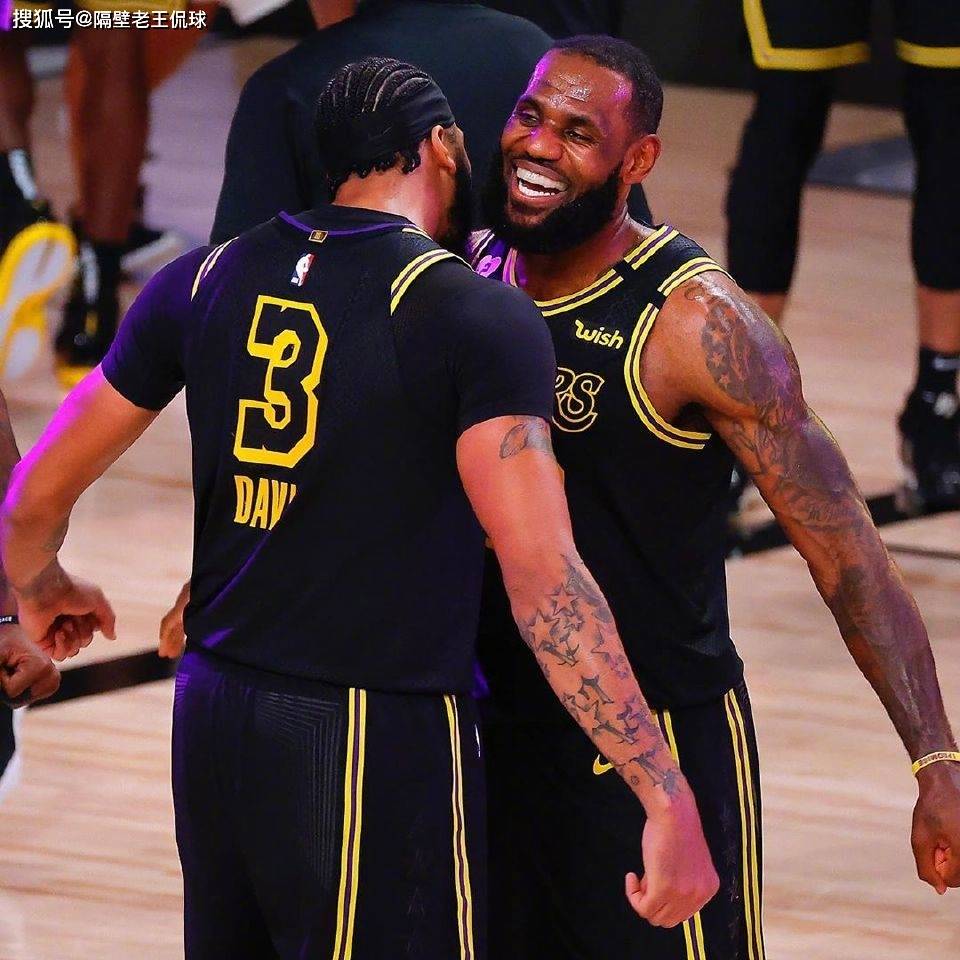 九游-浓眉哥重要时刻比赛规则变更，利物浦带队取胜！引发球迷热议-九游