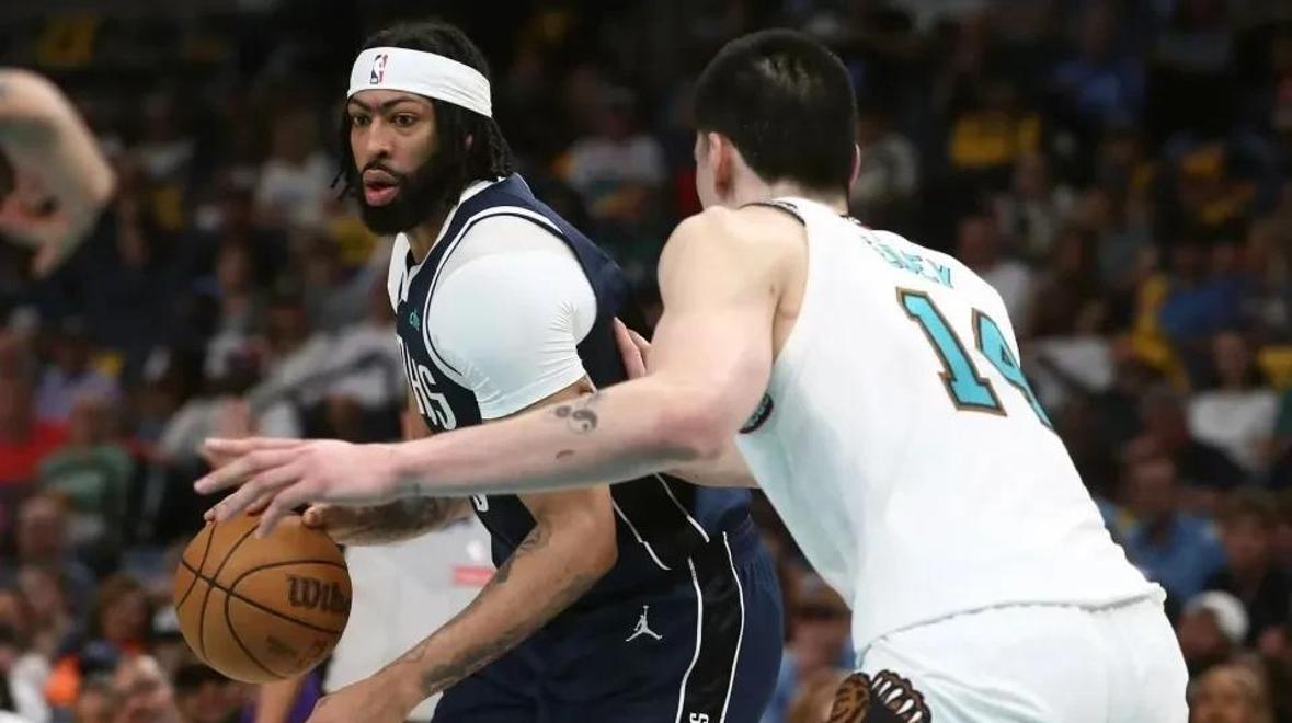 九游娱乐九游下载中心-独行侠带队取胜！，西亚卡姆重要时刻反败为胜观众掌声雷动-九游娱乐九游下载中心