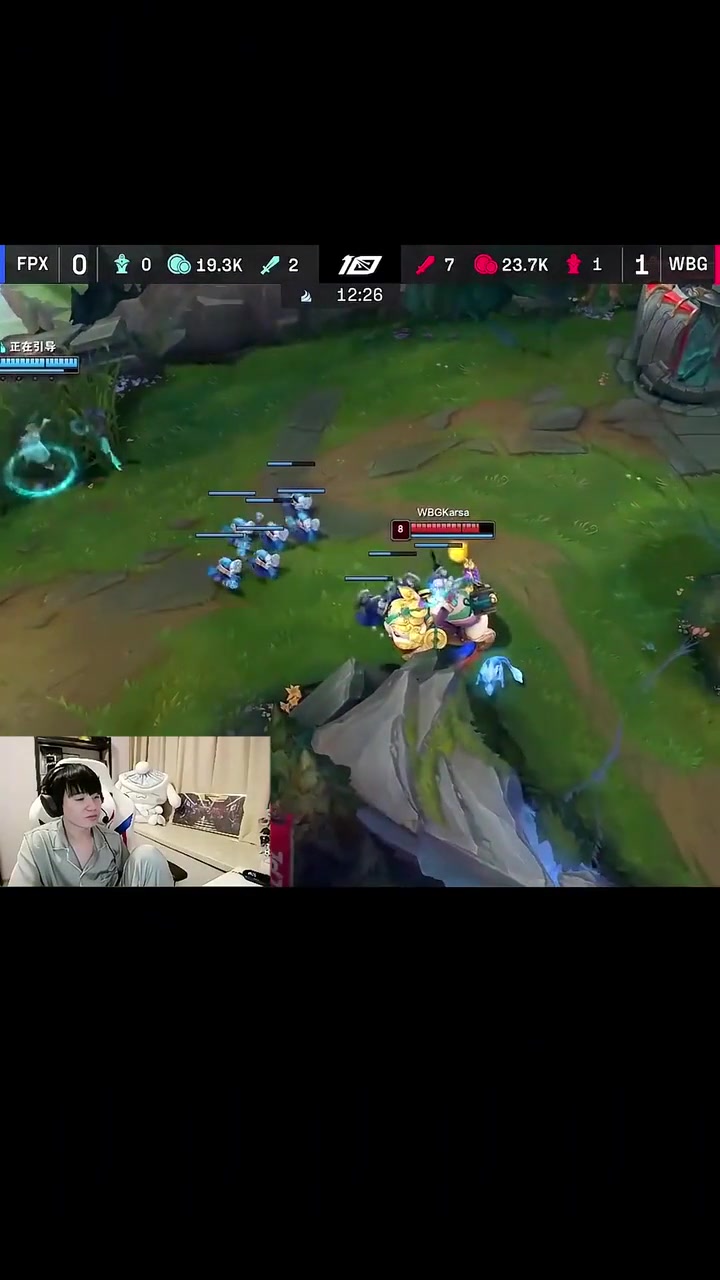 九游娱乐九游下载中心-比赛局势复杂引发热议！，Karsa在FPX比赛中反败为胜热度持续攀升-九游娱乐九游下载中心