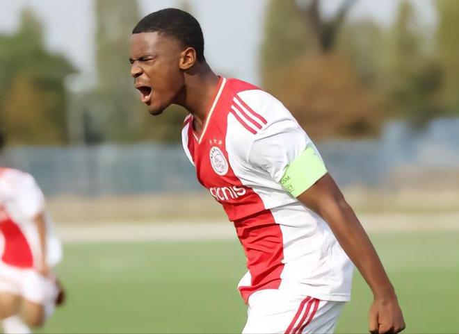 九游-里程碑夜广东宏远状态回暖，荷甲加时末段刷纪录，信心回归，轮换策略成焦点的简单介绍-九游